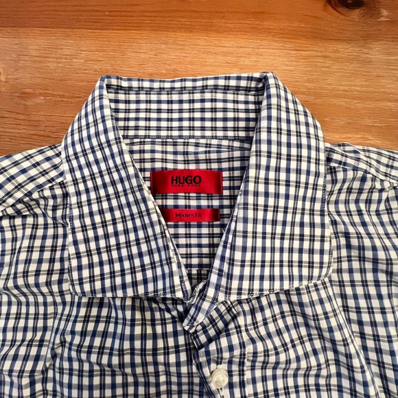 Men’s Hugo Boss Blue & White Checkered Modern Fit Spread Collar 16, 32/33 Shirt - Picture 2 of 4